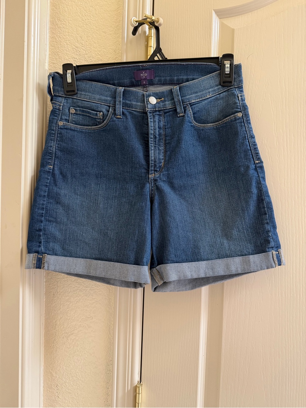 NYDJ Women's Medium Blue Rolled-Hem Denim Shorts